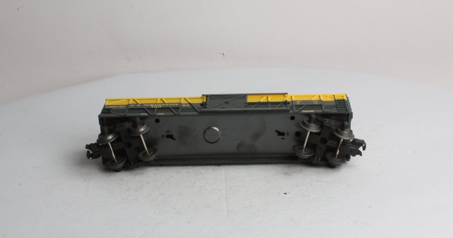 Lionel 6-16121 O Gauge Chicago & Northwestern Single Door Stock Car LN/Box