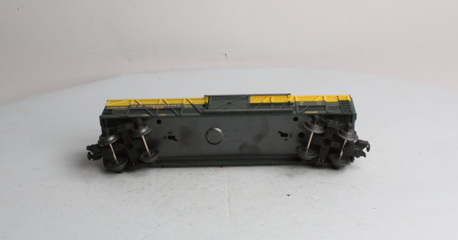 Lionel 6-16121 O Gauge Chicago & Northwestern Single Door Stock Car LN/Box