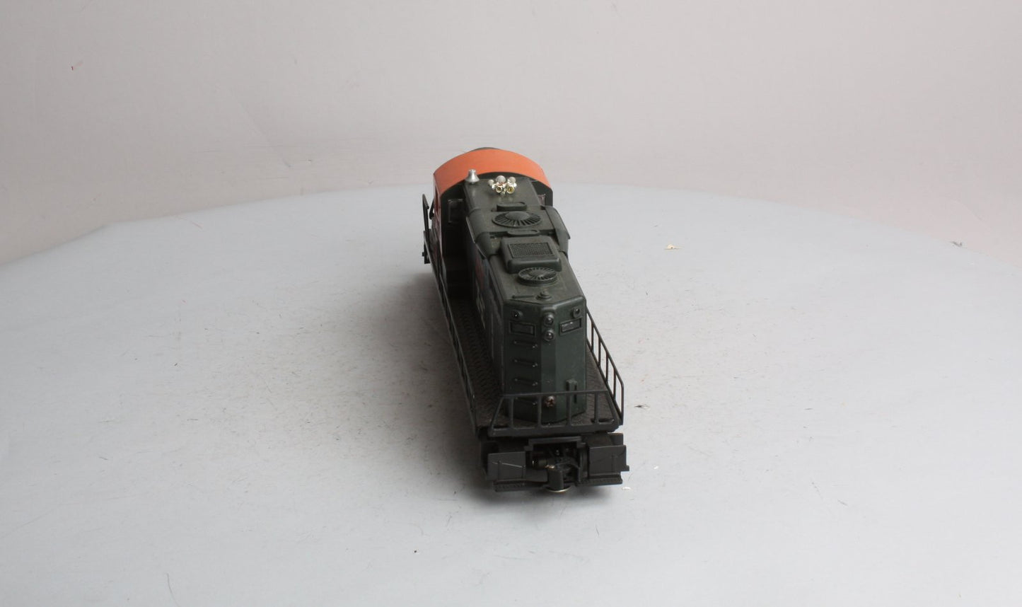 Lionel 6-18806 O Gauge New Haven SD-18 Powered Diesel Locomotive #8806 LN/Box