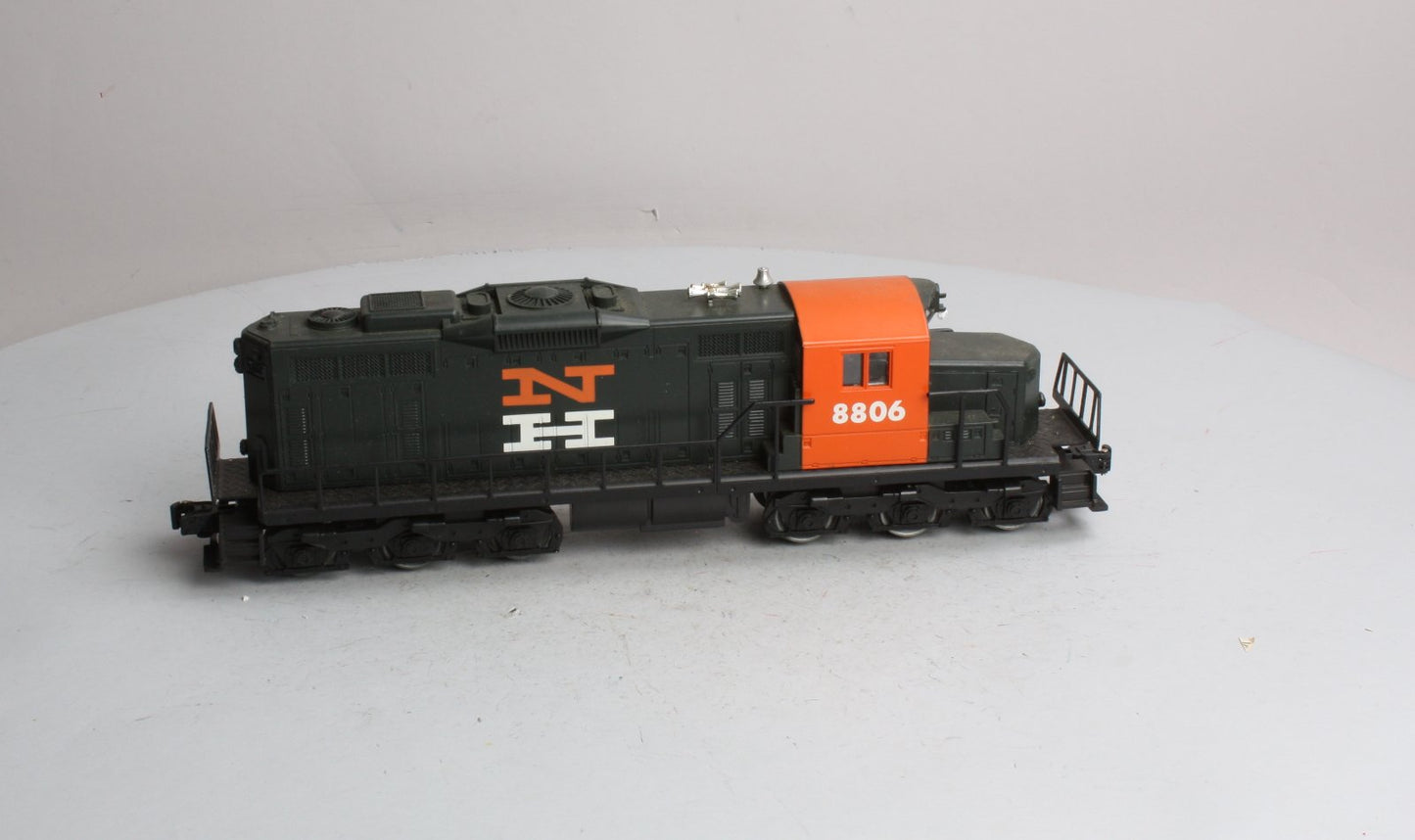 Lionel 6-18806 O Gauge New Haven SD-18 Powered Diesel Locomotive #8806 LN/Box