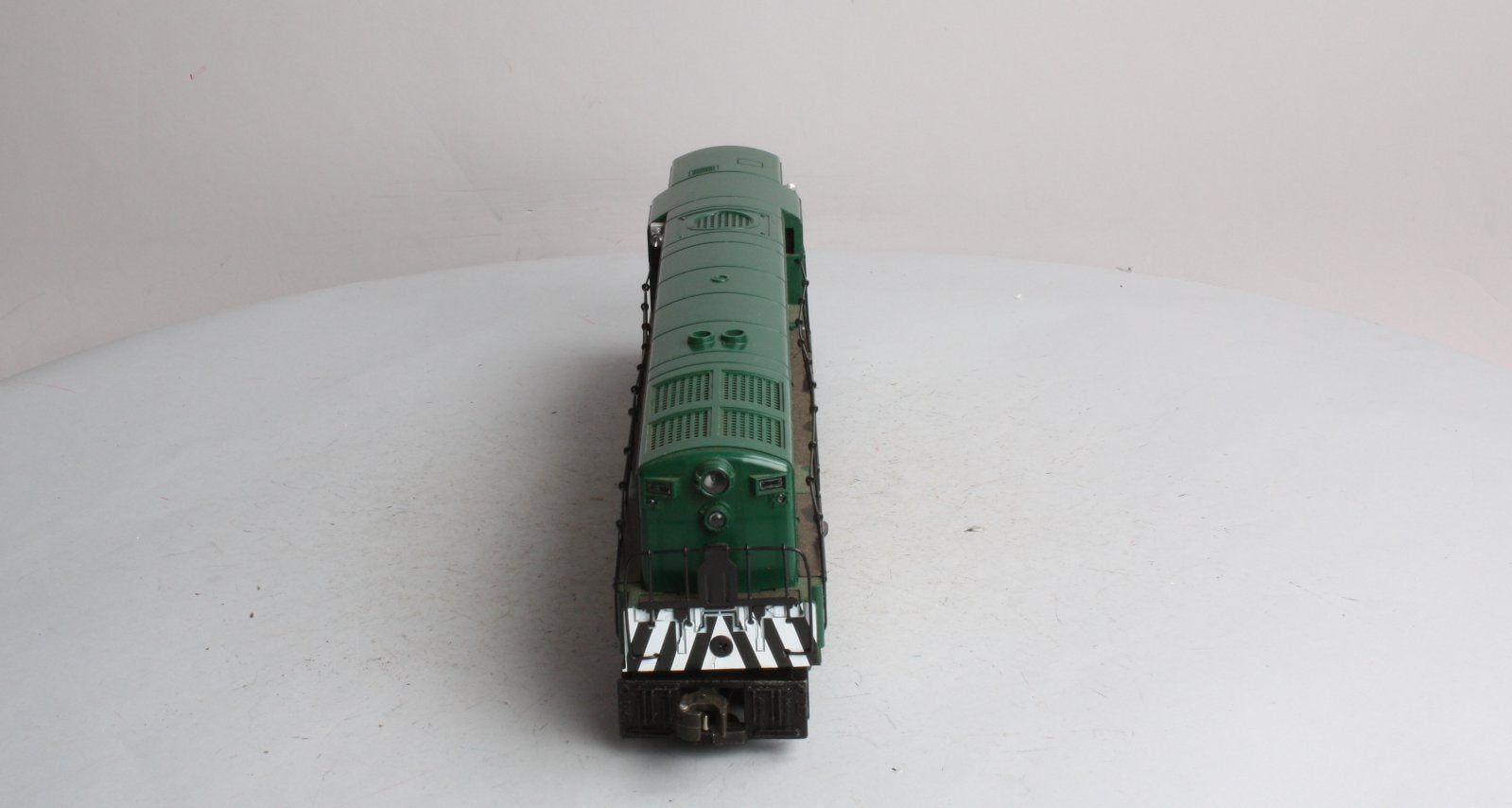 Lionel 6-18301 O Gauge Southern Fairbanks Morse Trainmaster Diesel Locomotive NIB