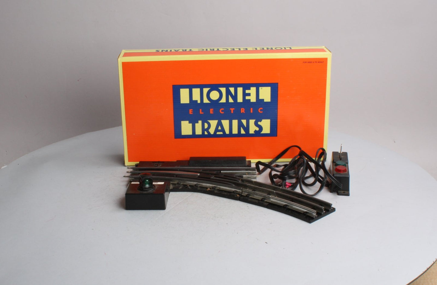 Lionel 6-23011 O O31 Right Hand Remote Control Switch Turnout LN/Box
