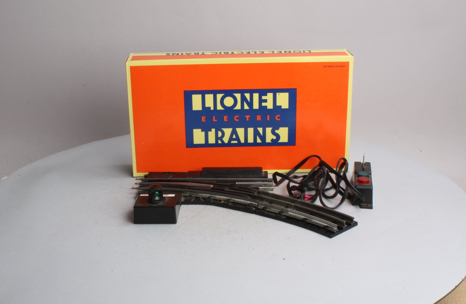 Lionel 6-23011 O O31 Right Hand Remote Control Switch Turnout LN/Box