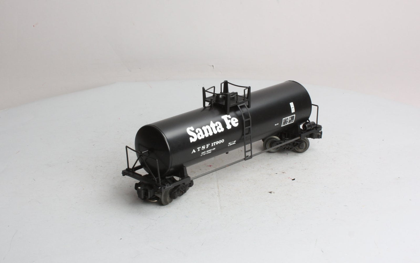 Lionel 6-17900 O Gauge Santa Fe Unibody Single Dome Tank Car #17900 LN/Box