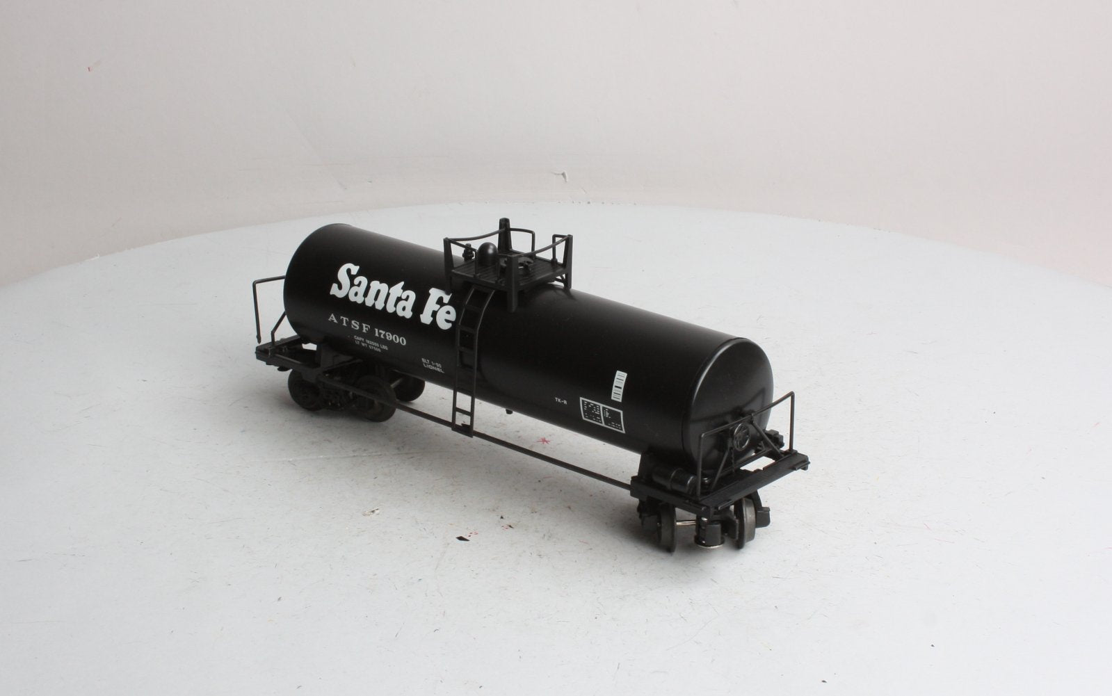 Lionel 6-17900 O Gauge Santa Fe Unibody Single Dome Tank Car #17900 LN/Box
