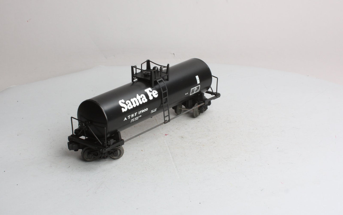 Lionel 6-17900 O Gauge Santa Fe Unibody Single Dome Tank Car #17900 LN/Box