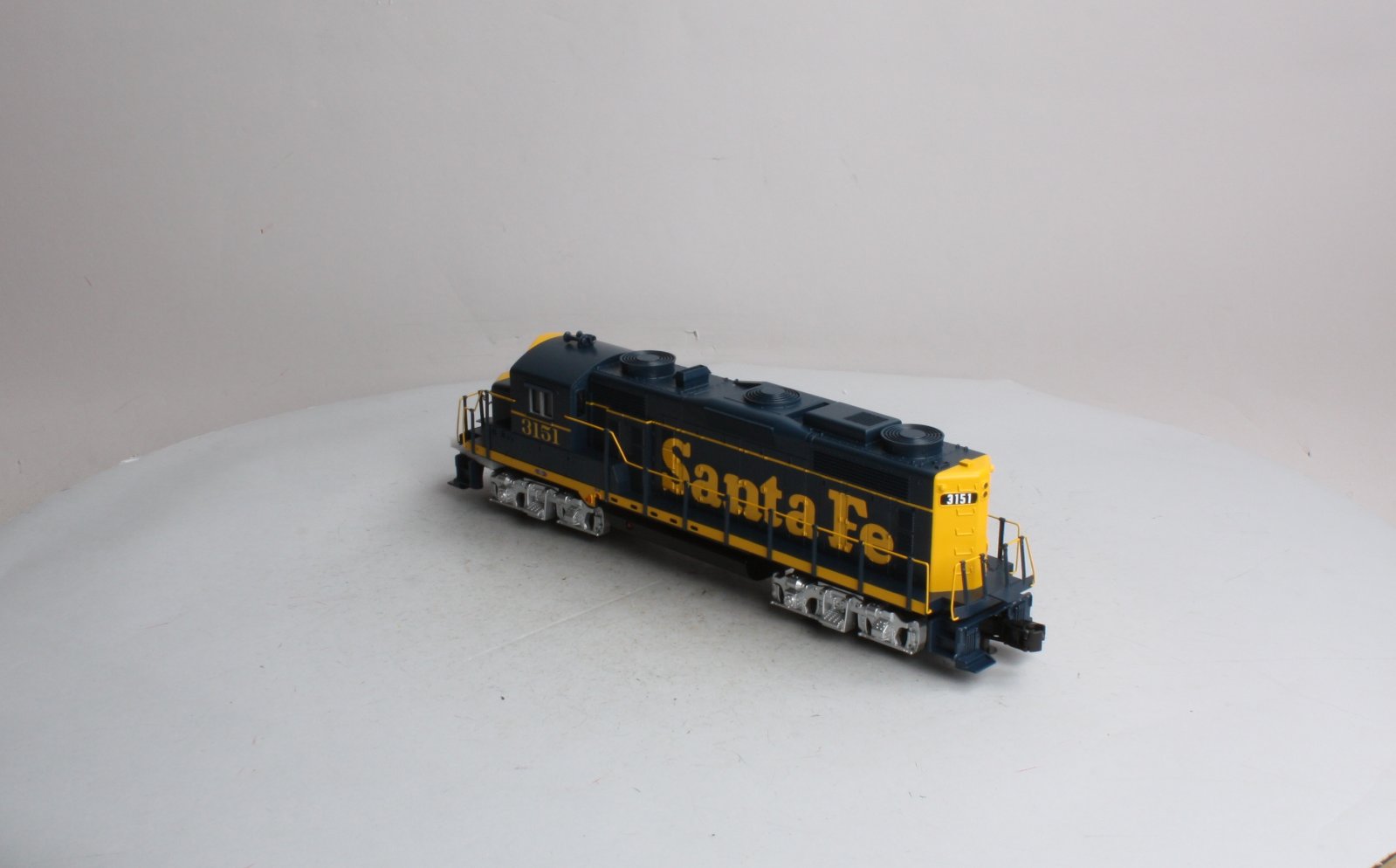 MTH 30-2780-3 Santa Fe GP-20 Non-Powered Diesel Engine #3151 NIB