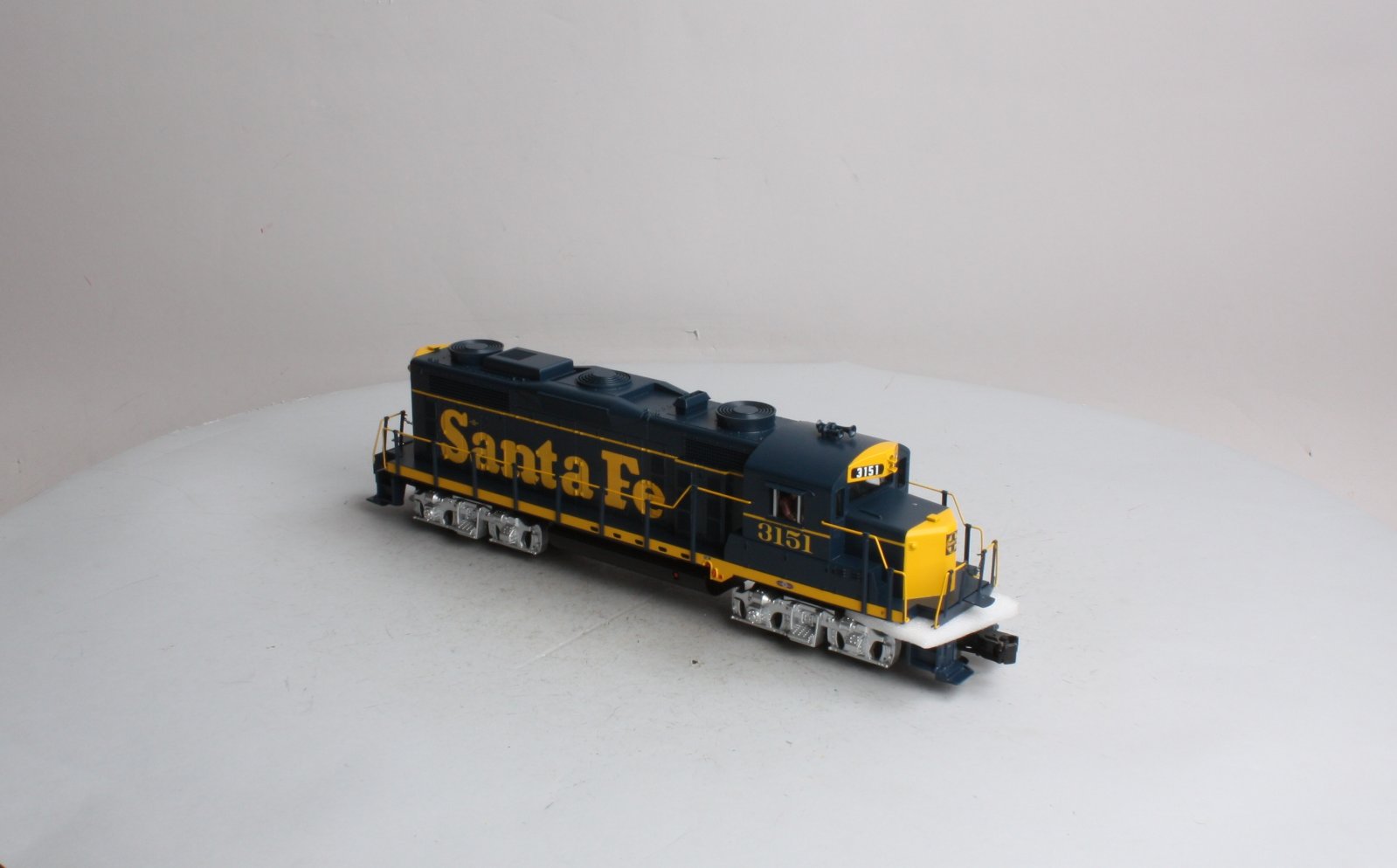 MTH 30-2780-3 Santa Fe GP-20 Non-Powered Diesel Engine #3151 NIB