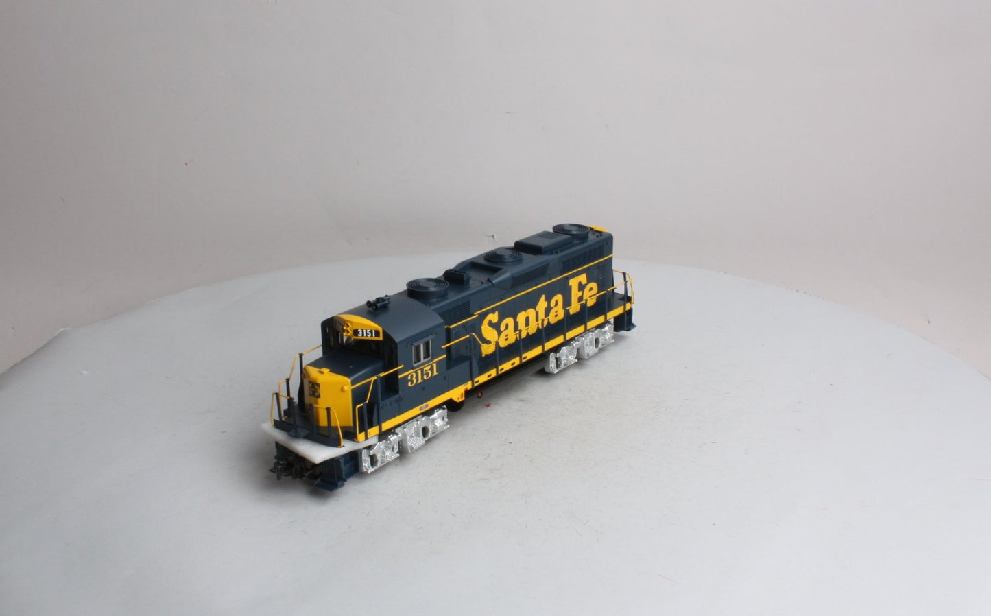 MTH 30-2780-3 Santa Fe GP-20 Non-Powered Diesel Engine #3151 NIB