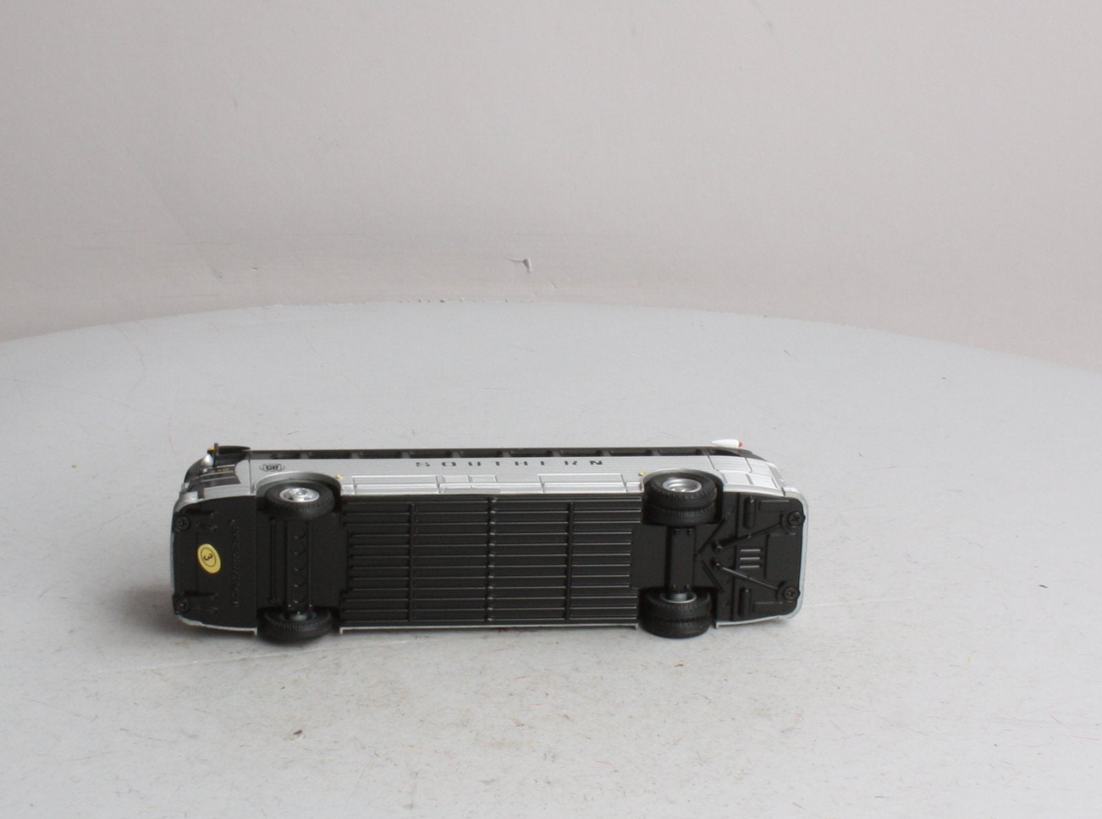 MTH 30-50059 Die-Cast Southern Bus #340