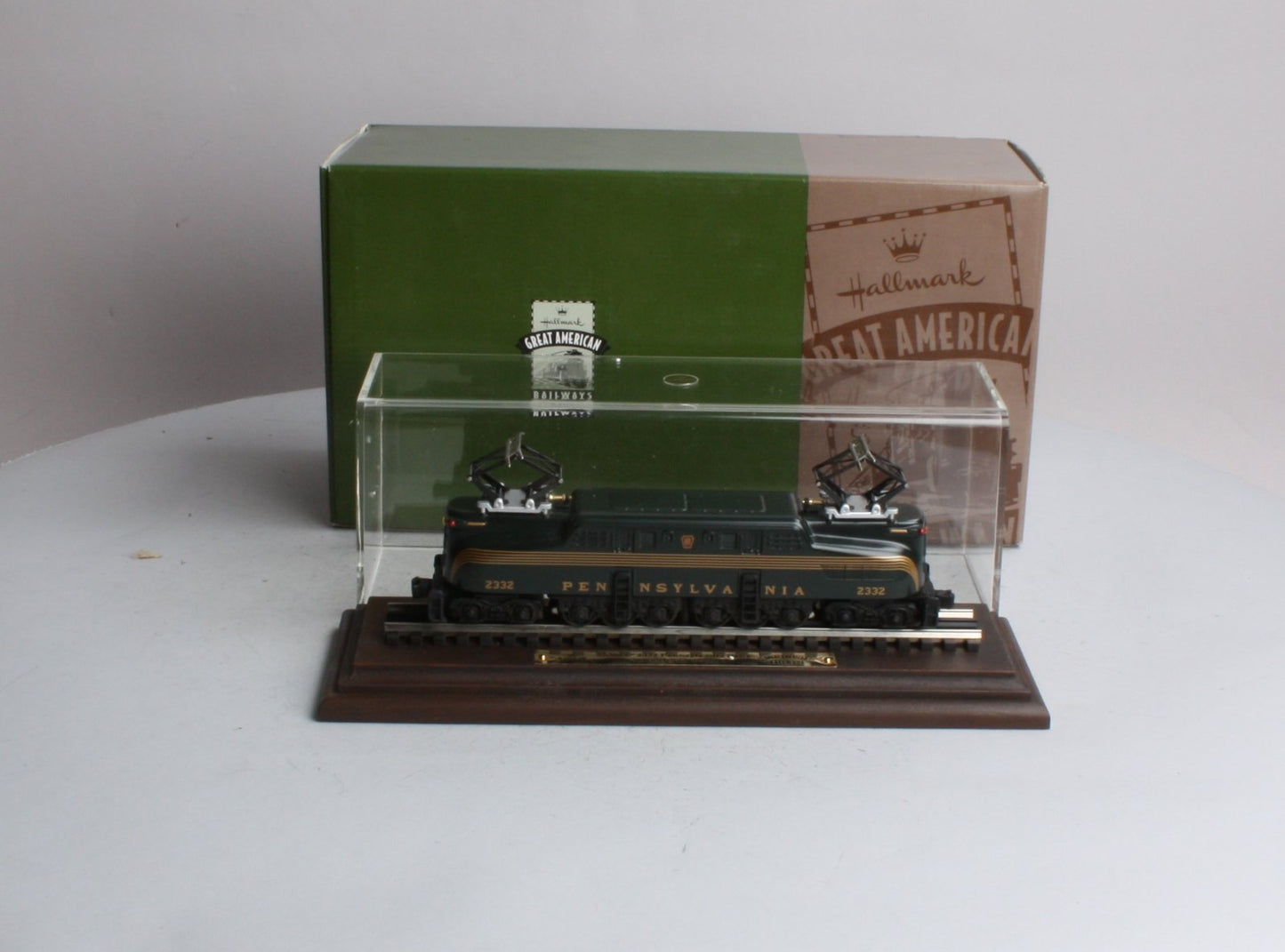 Hallmark HO GAR Pennsylvania GG-1 Electric Locomotive #2332 w/Display Case LN/Box