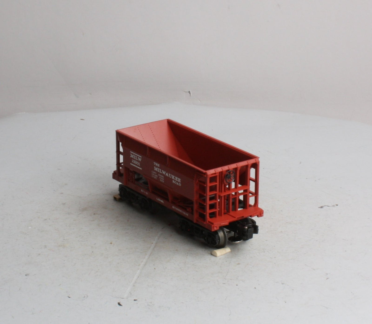 Lionel 6-19301 O Gauge Milwaukee Road Ore Car LN/Box