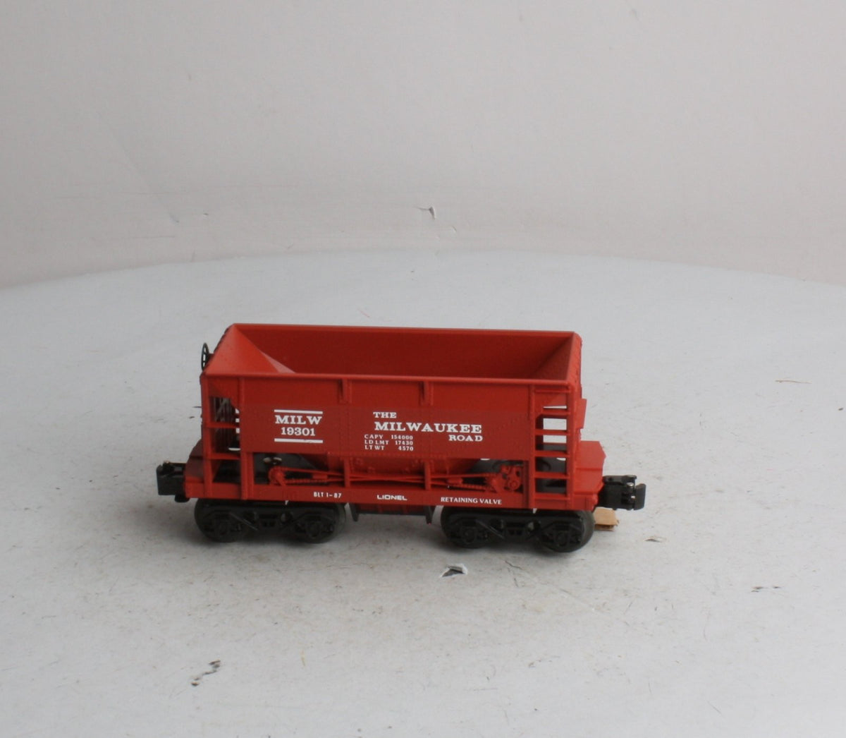 Lionel 6-19301 O Gauge Milwaukee Road Ore Car LN/Box