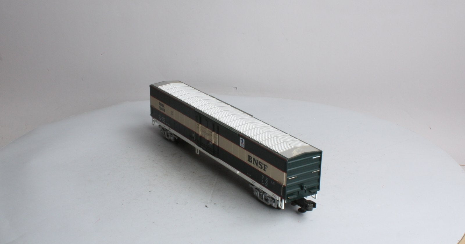 MTH 20-93055 BNSF 61' Mail Boxcar #79469 LN/Box