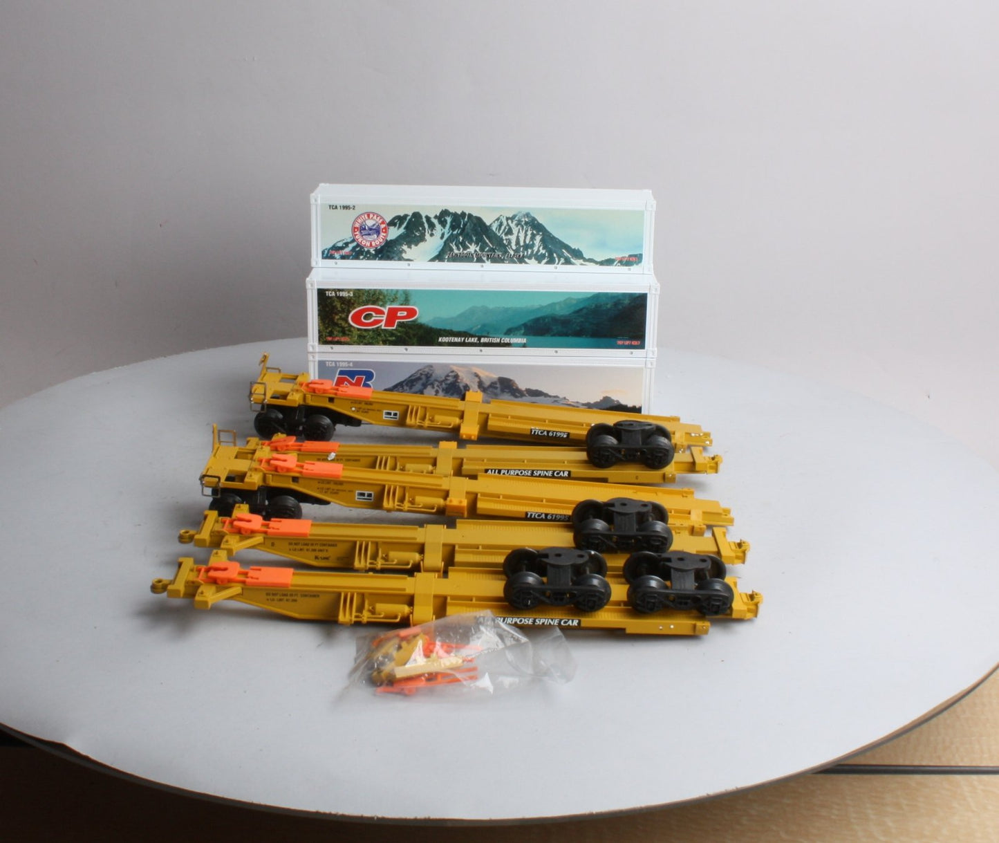 K-Line K77026 O Gauge TCA 5-Unit TTAX Set NIB