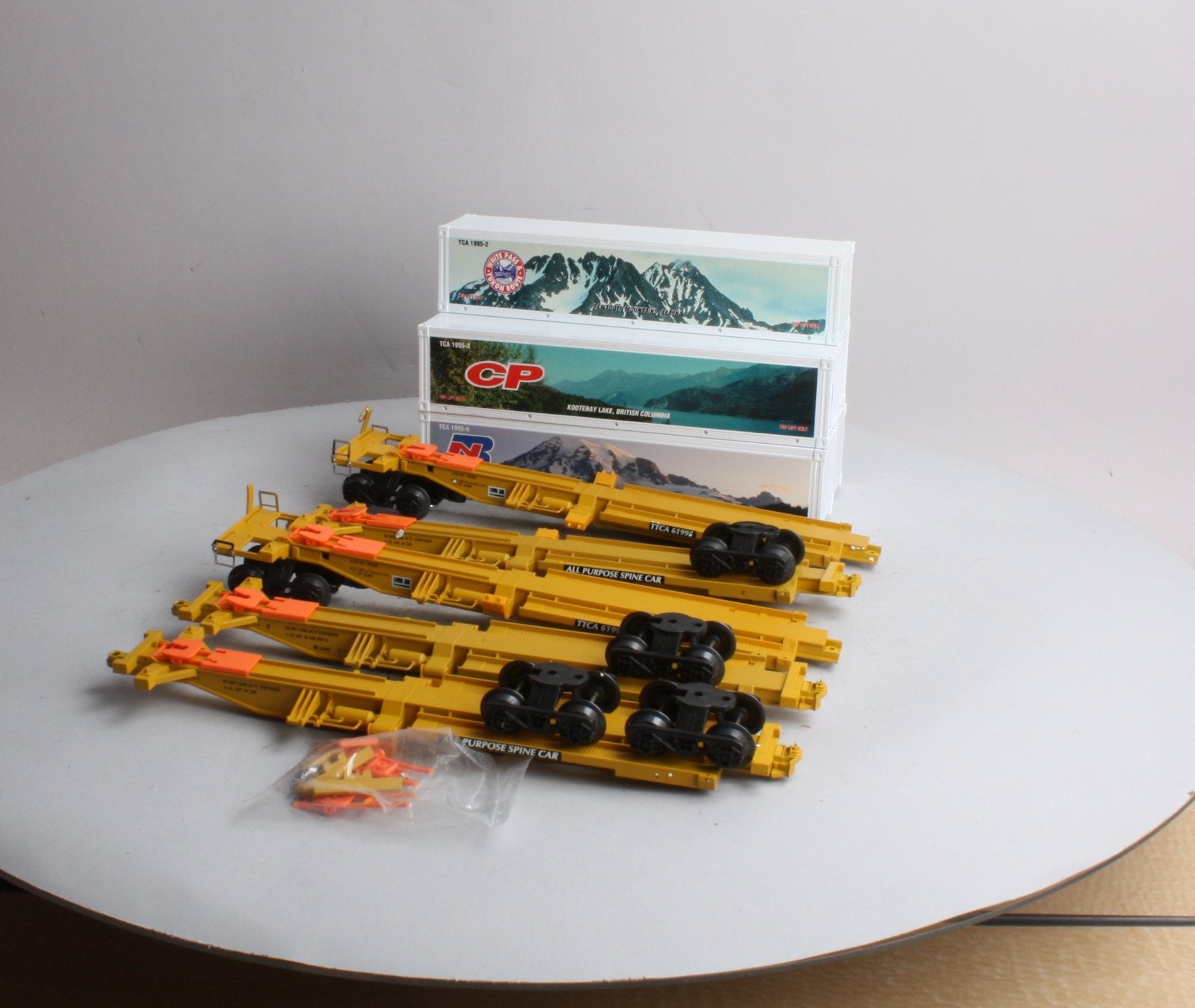 K-Line K77026 O Gauge TCA 5-Unit TTAX Set NIB