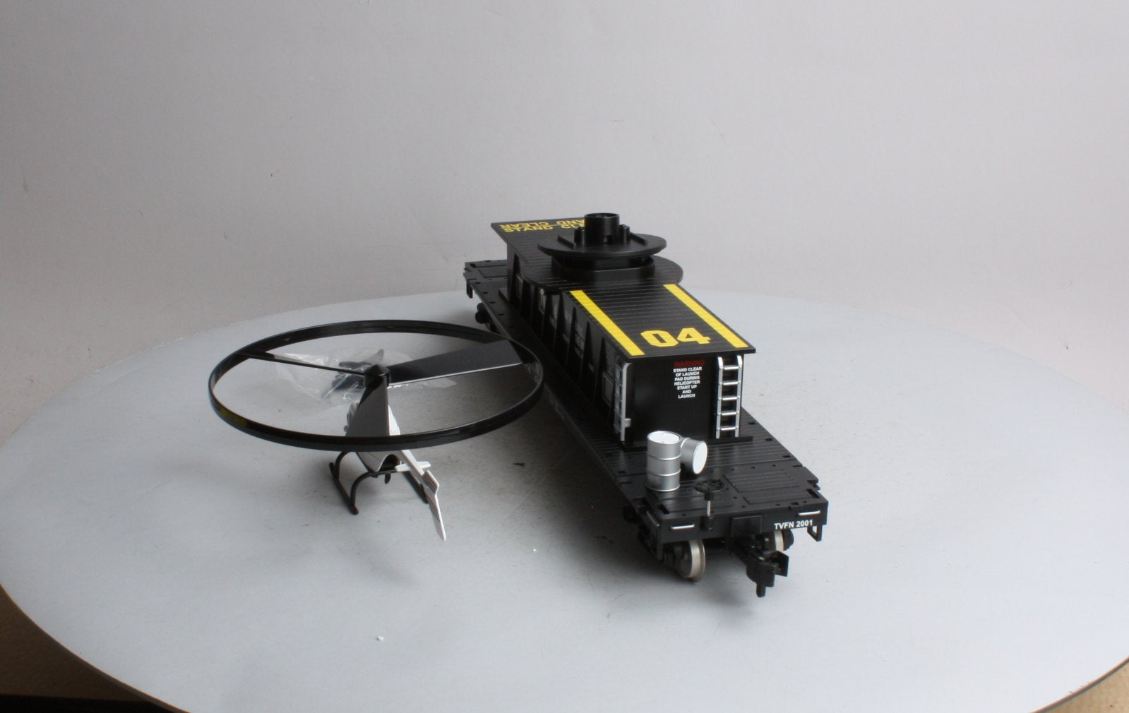 MTH 70-79013 G Scale Channel 4 News Operating Helicopter Car (Metal Wheels) MT/Box