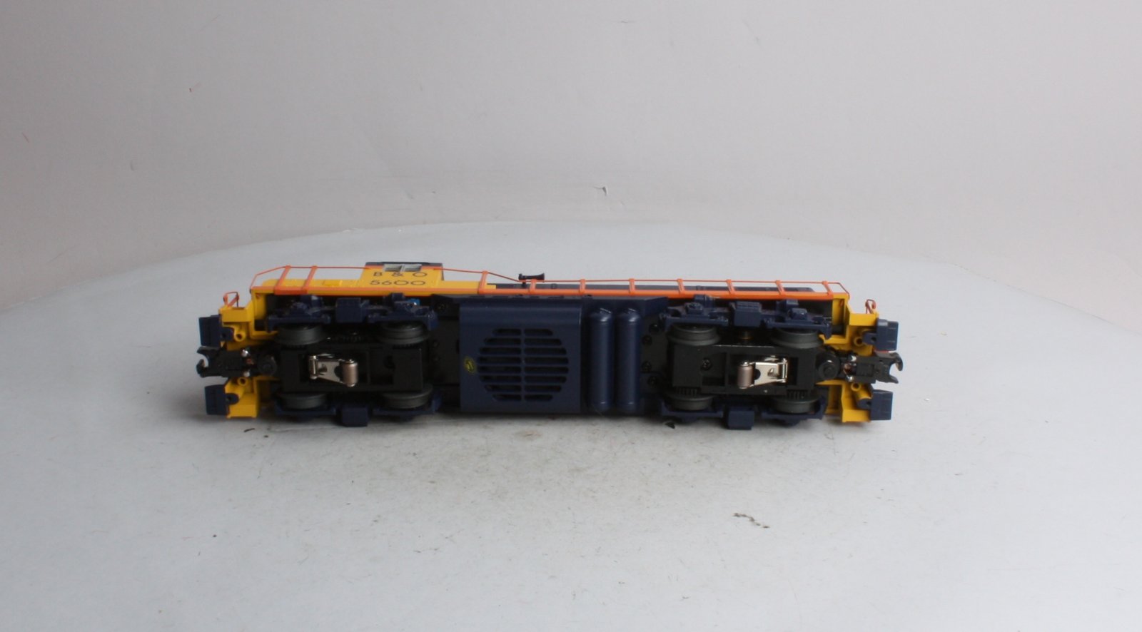 MTH 30-2355-1 Chessie GP-7 Diesel Engine with Proto-Sound 2.0 #5600  LN/Box