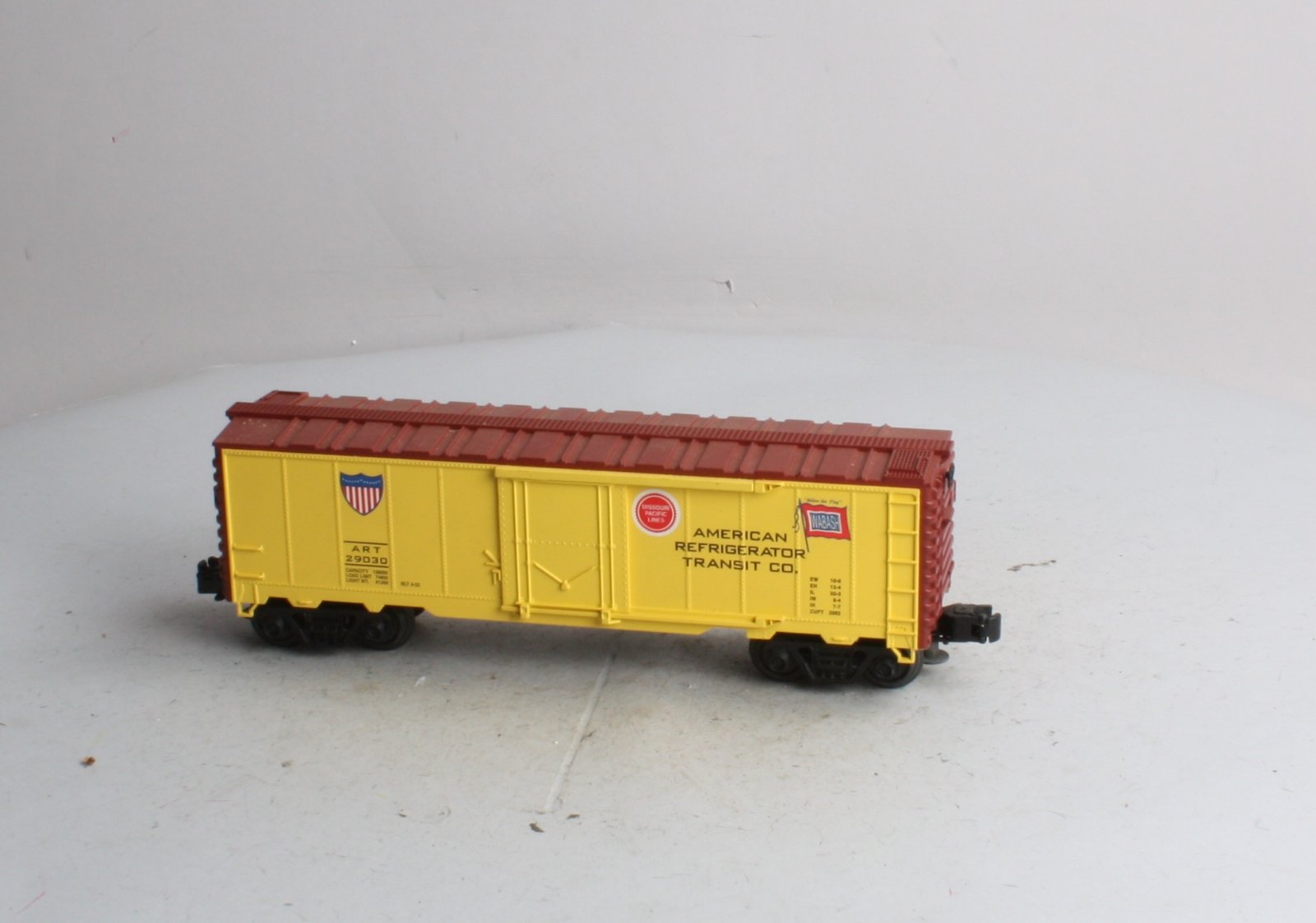 Industrial Rail 2001 O Gauge Wabash-Missouri Pacific Lines ART Reefer Car #29030 LN
