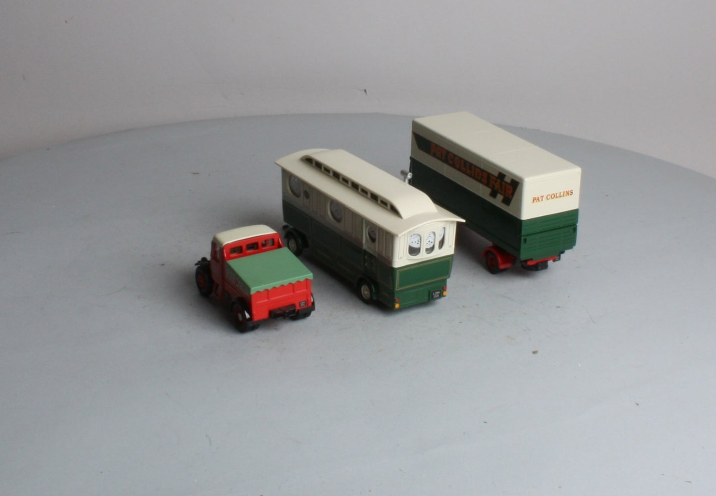 Corgi 16502 1:50 Scammell Highwayman Ballast with Closed Trailer & Caravan Set MT/Box