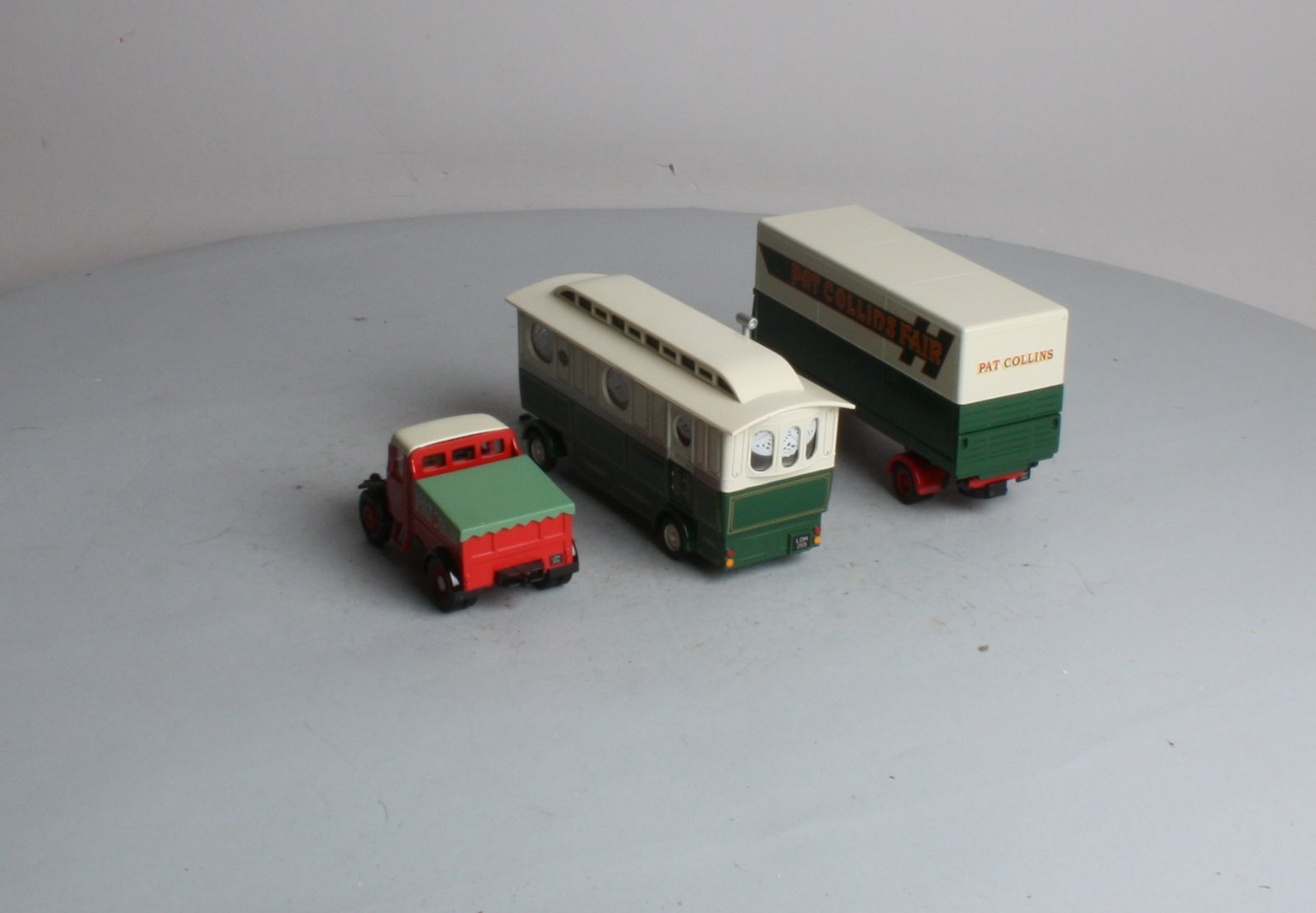 Corgi 16502 1:50 Scammell Highwayman Ballast with Closed Trailer & Caravan Set MT/Box