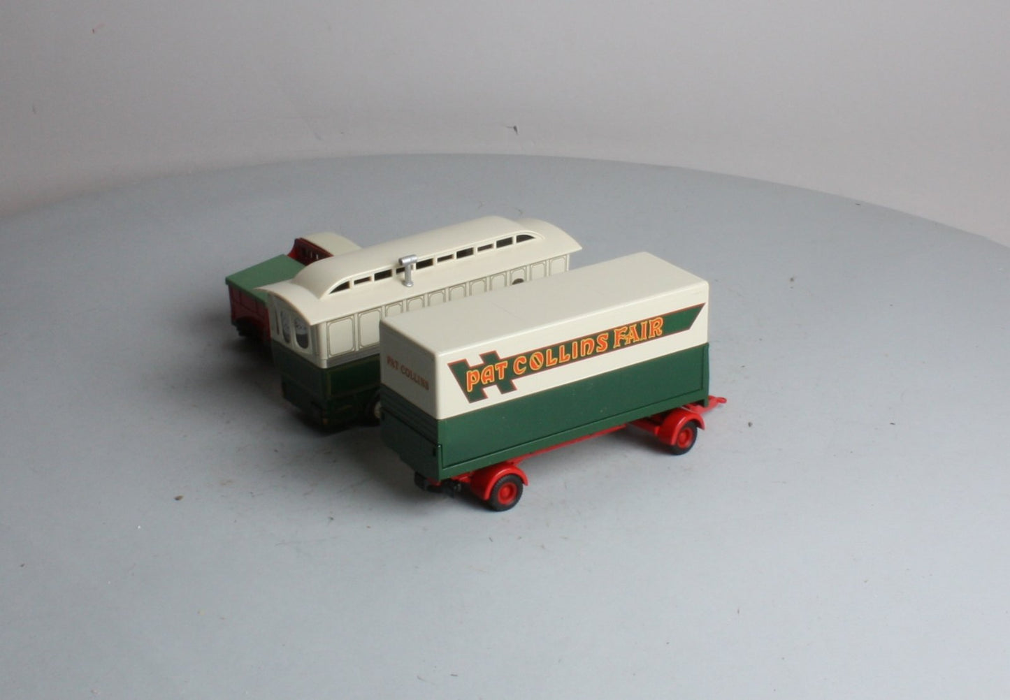 Corgi 16502 1:50 Scammell Highwayman Ballast with Closed Trailer & Caravan Set MT/Box