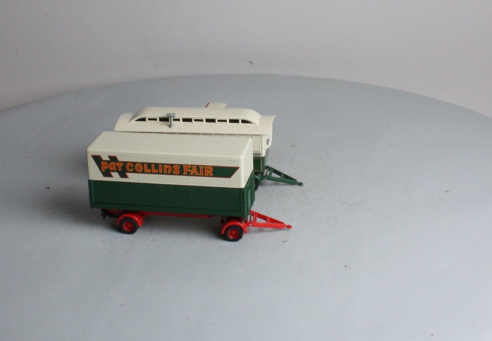 Corgi 16502 1:50 Scammell Highwayman Ballast with Closed Trailer & Caravan Set MT/Box