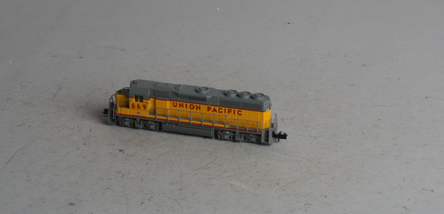 Atlas 48535 N Scale Union Pacific GP-40 Diesel Locomotive #669 LN/Box