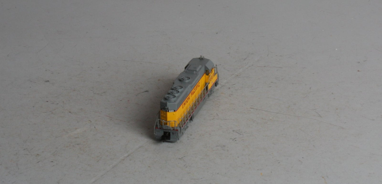 Atlas 48535 N Scale Union Pacific GP-40 Diesel Locomotive #669 LN/Box