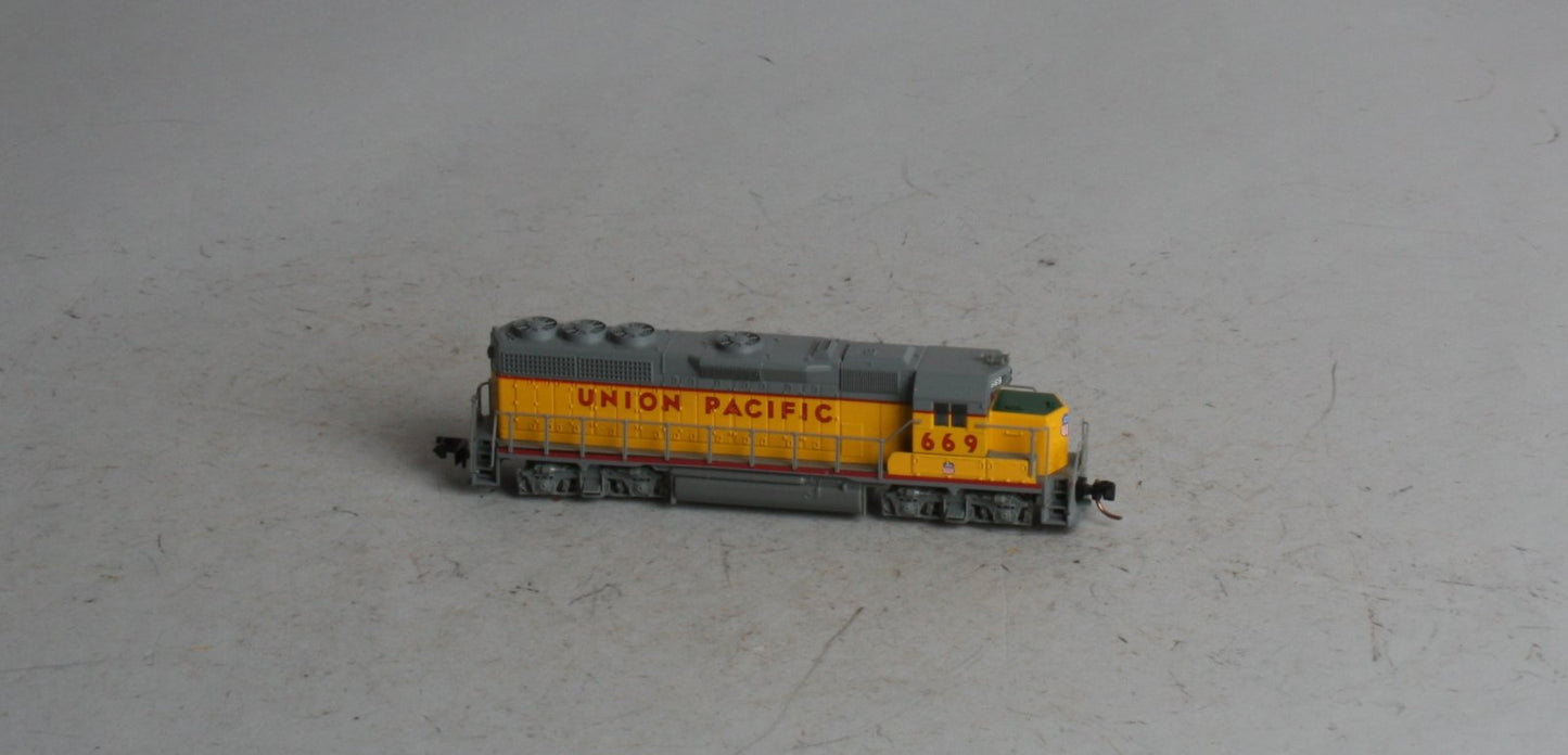 Atlas 48535 N Scale Union Pacific GP-40 Diesel Locomotive #669 LN/Box
