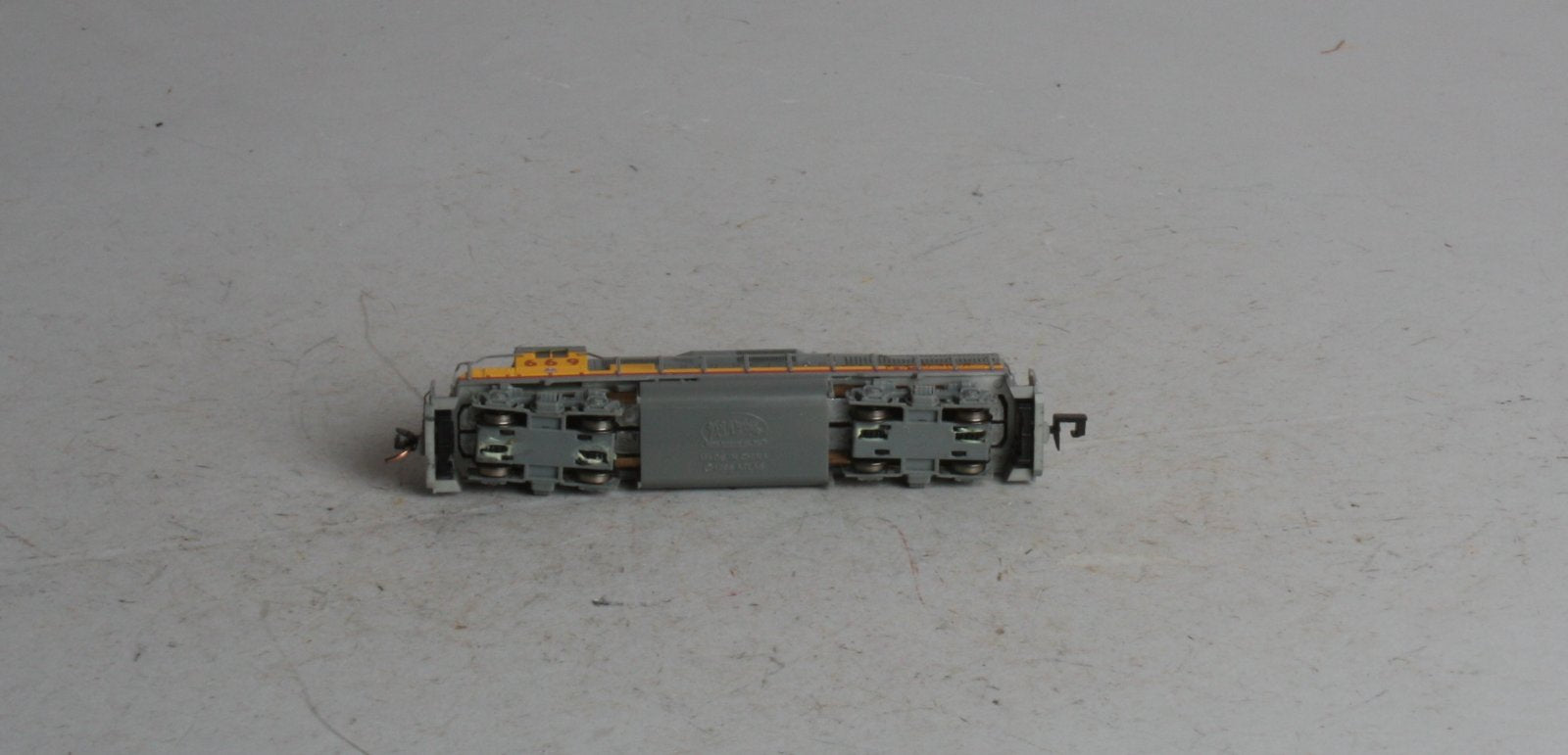 Atlas 48535 N Scale Union Pacific GP-40 Diesel Locomotive #669 LN/Box