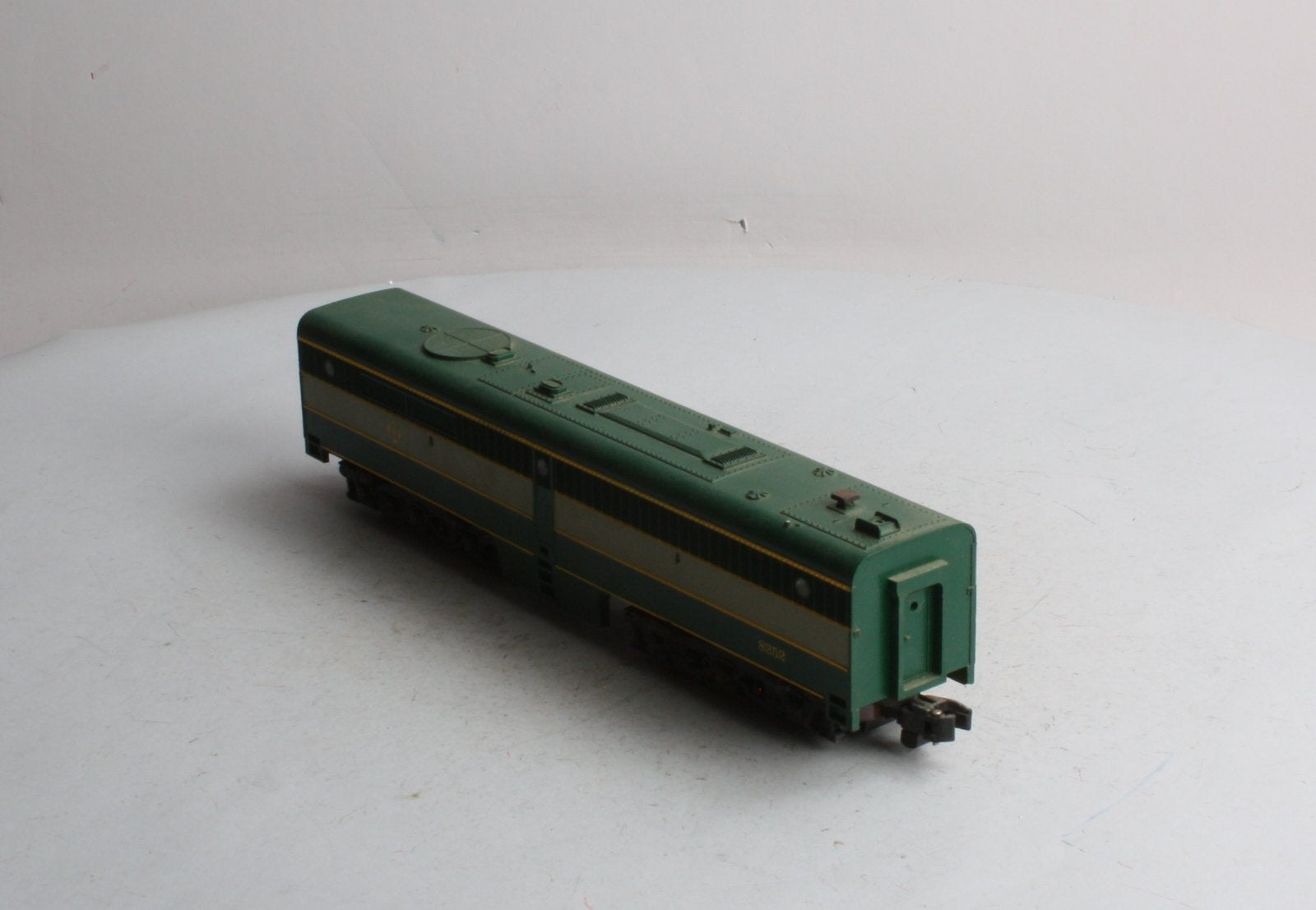 American Flyer 4-8252 S Erie Alco B-Unit Non-Powered Diesel Locomotive with Horn LN/Box