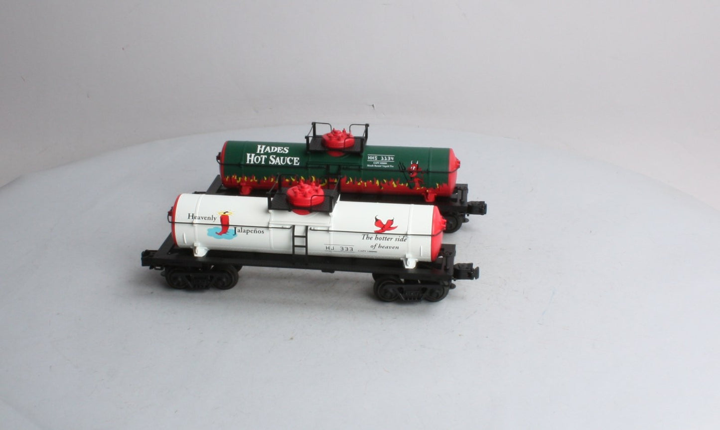 Industrial Rail 6050 O Gauge Chilli Pepper Tank Cars (Set of 2) LN/Box