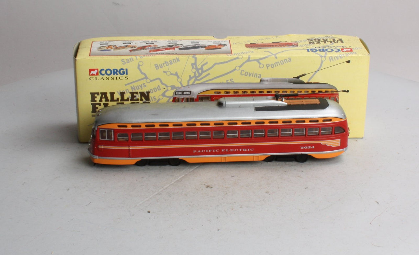 Corgi 55006 1:50 Die Cast Pacific Electric Non Motorized PCC Streetcar