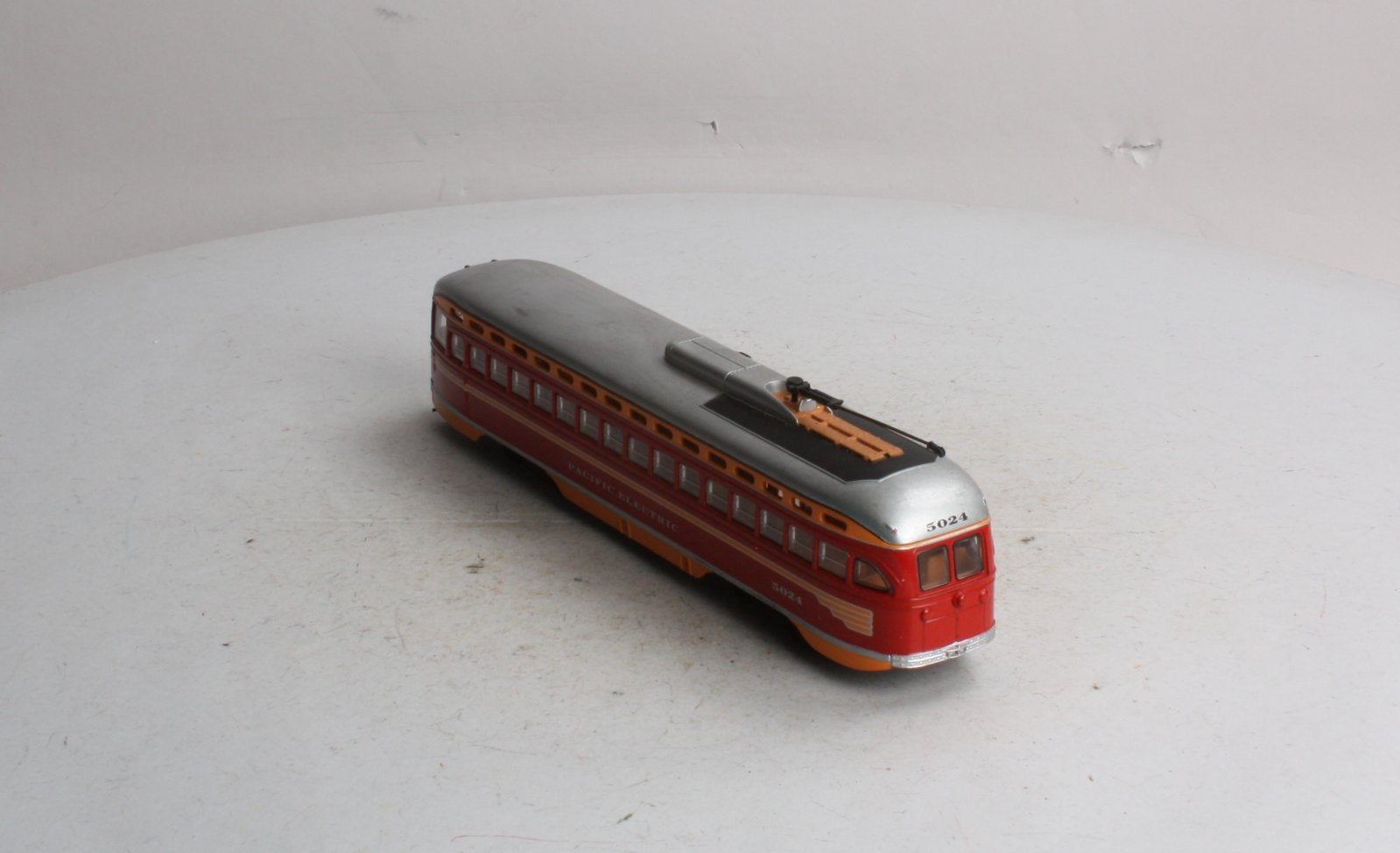 Corgi 55006 1:50 Die Cast Pacific Electric Non Motorized PCC Streetcar