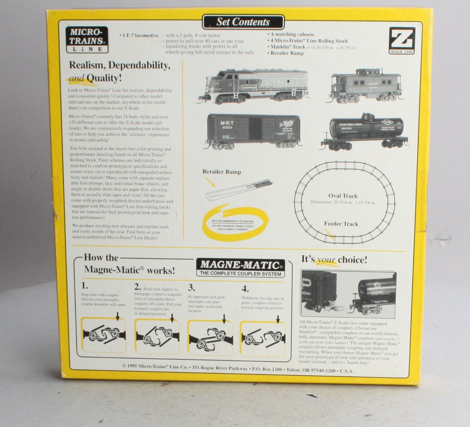 MicroTrains Santa Fe Desktop Railroad Z Gauge Diesel Freight Train Set