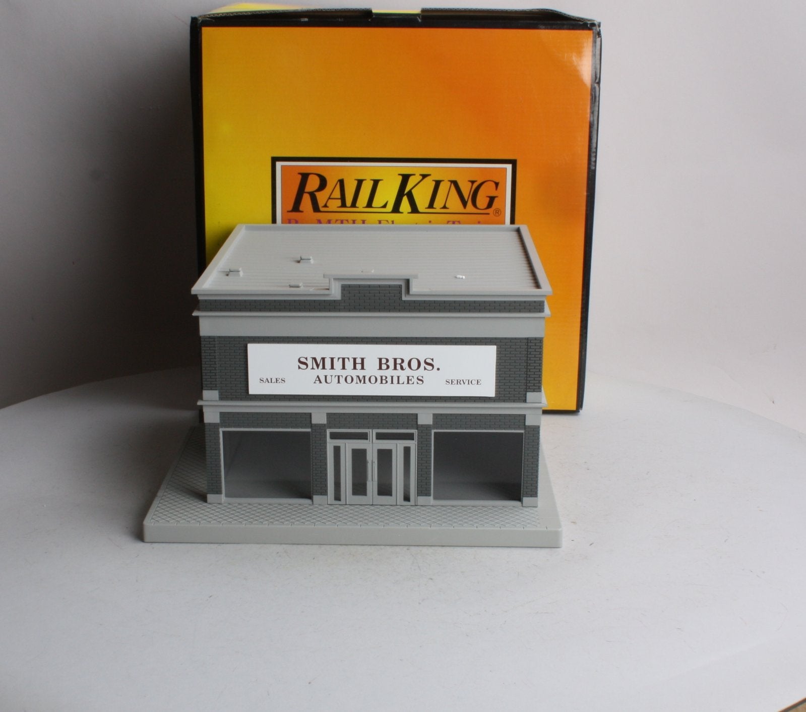 MTH 30-90021 O Gauge Smith Brothers Auto Dealership