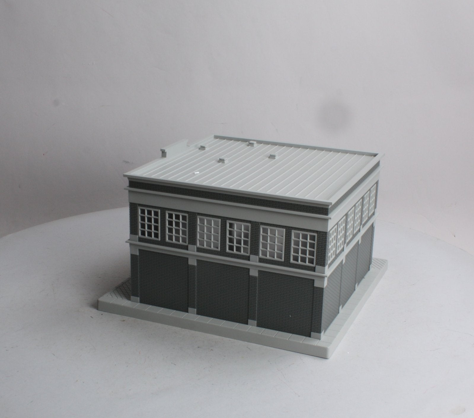 MTH 30-90021 O Gauge Smith Brothers Auto Dealership