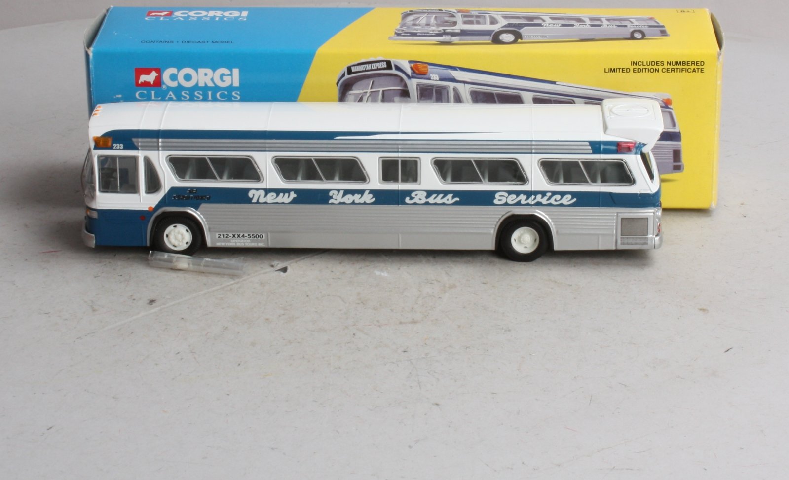 Corgi 54301 1:50 New York Bus Transportation Fishbowl GM Bus