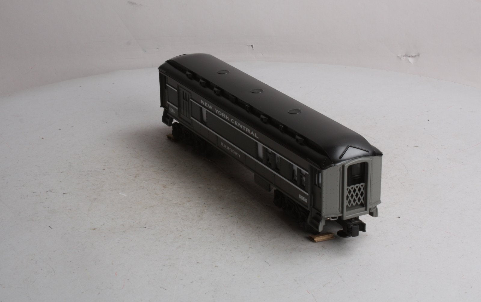 Lionel 6-16066 O Gauge New York Central Combination Passenger Car NIB