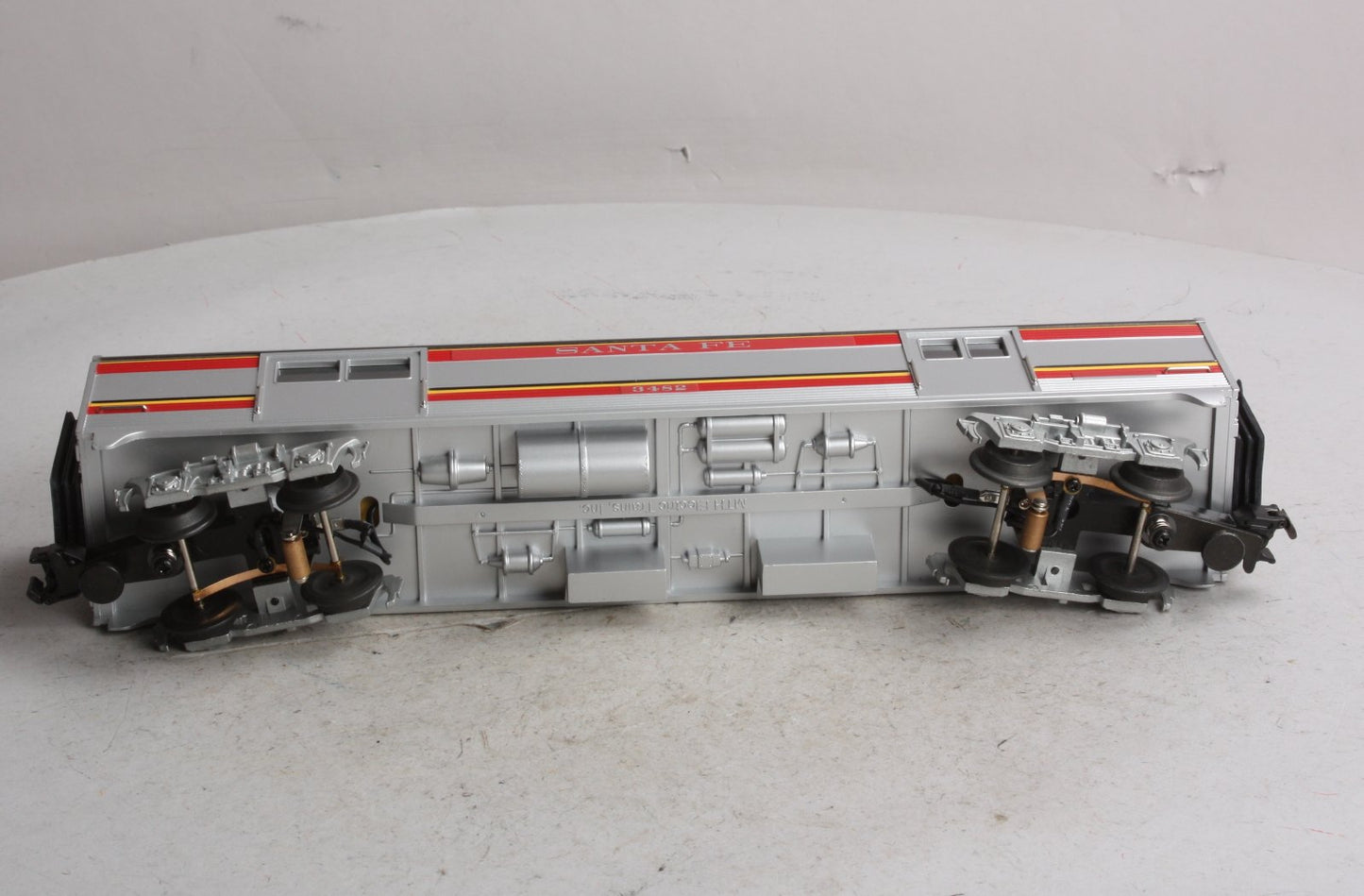 MTH 30-6103S-1 O Gauge Santa Fe Streamlined Baggage Car #3482 EX/Box