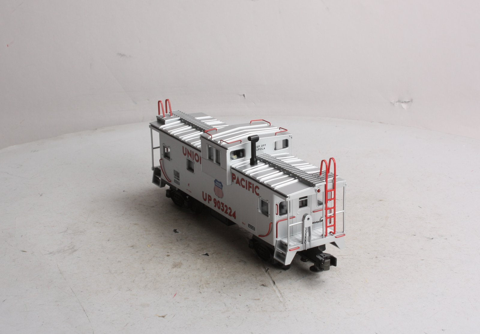 MTH 20-91047 O Gauge Union Pacific Extended Vision Caboose #903224 EX/Box