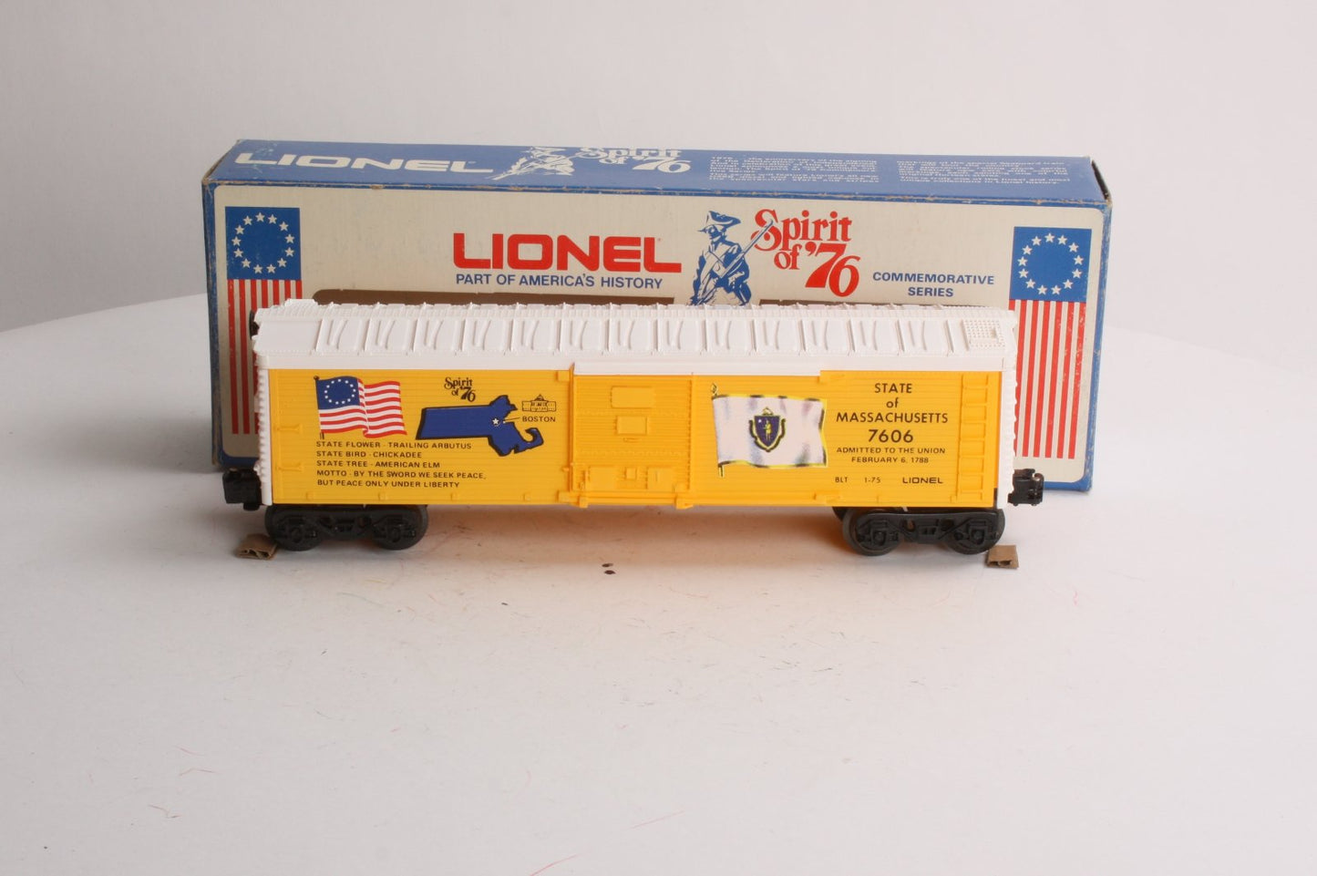 Lionel 6-7606 O Gauge State of Massachusetts Boxcar #7606 NIB