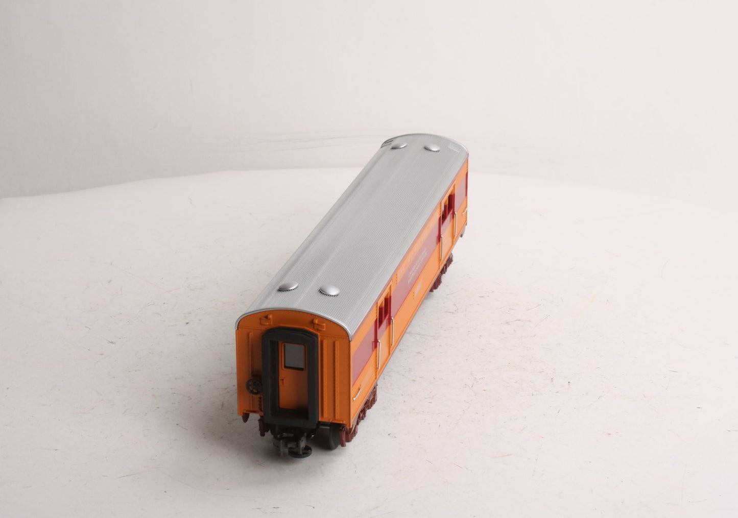 MTH 30-6090-1 Milwaukee Road Streamlined Baggage Car #1331 NIB