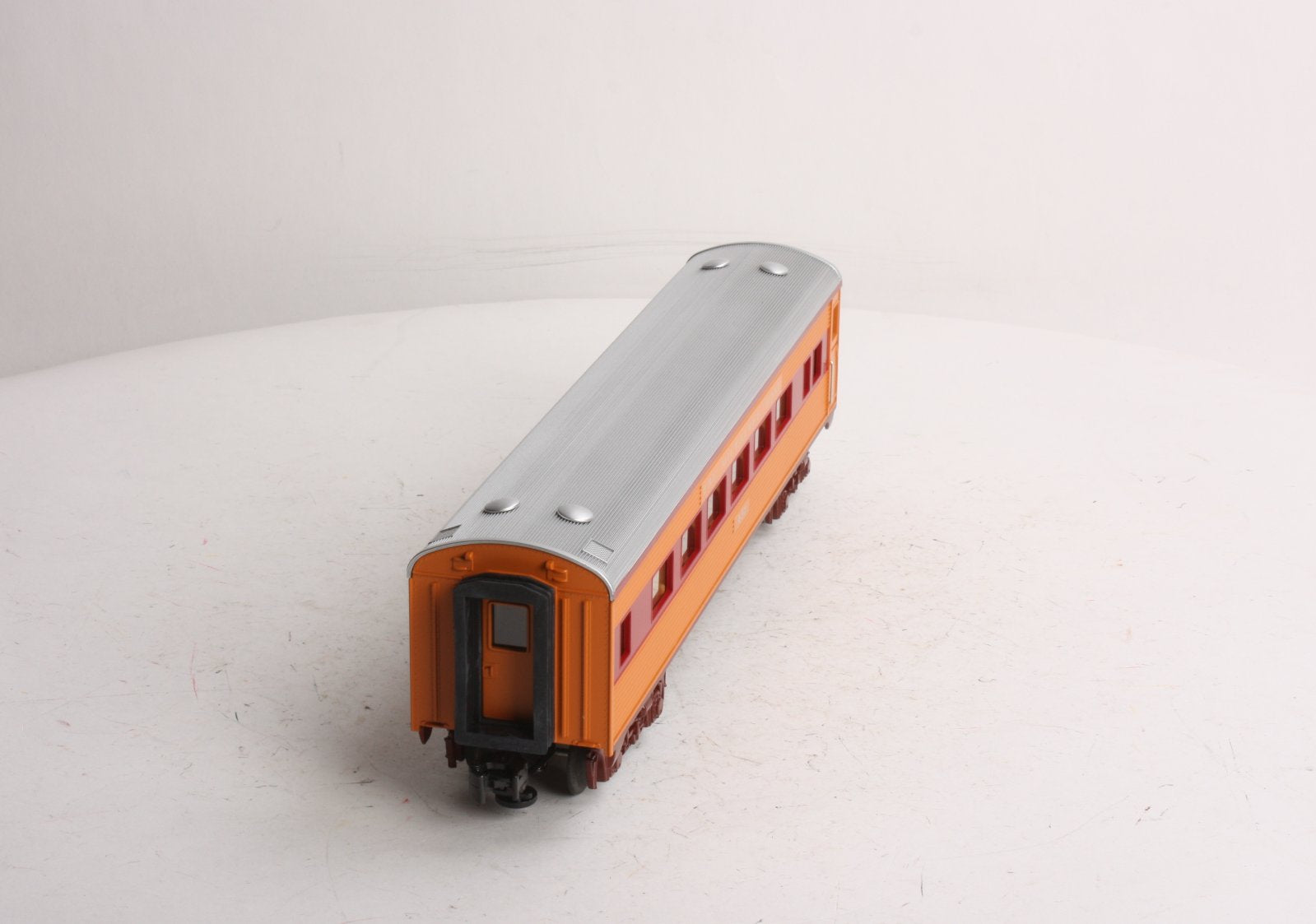 MTH 30-6090-2 O Gauge Milwaukee Road Hiawatha Streamline Coach Car #437 LN/Box