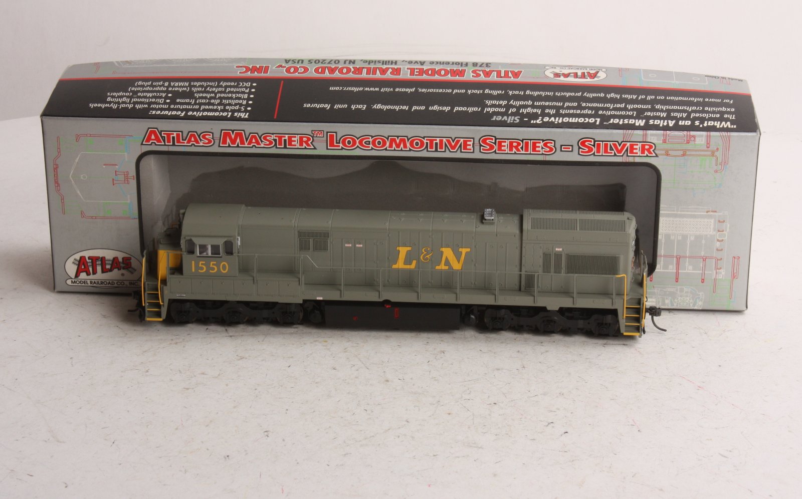 Atlas 7310 HO Louisville & Nashville GE U30C Diesel Locomotive Standard DC #1550