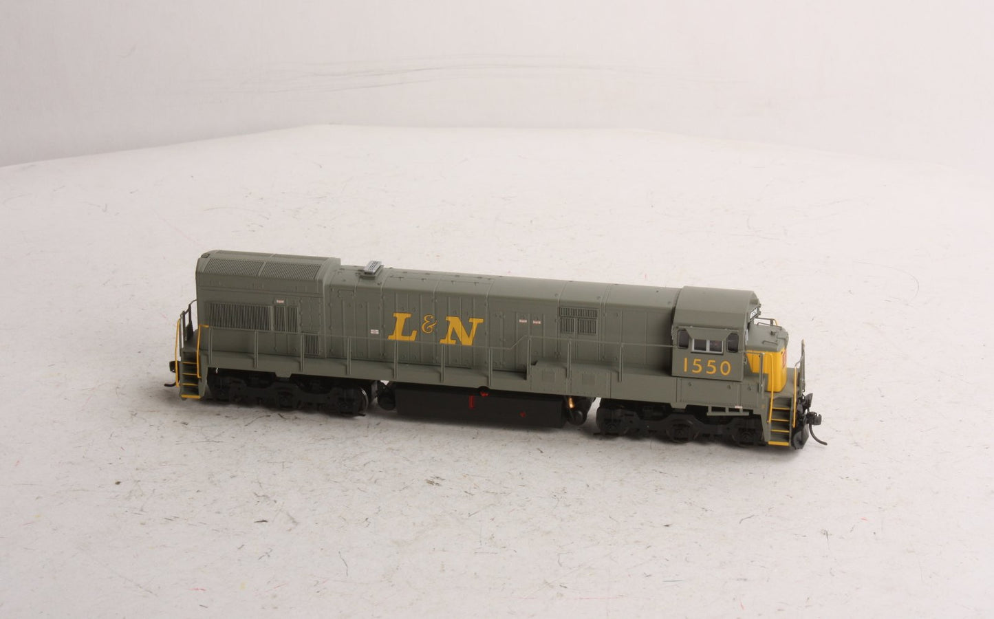 Atlas 7310 HO Louisville & Nashville GE U30C Diesel Locomotive Standard DC #1550