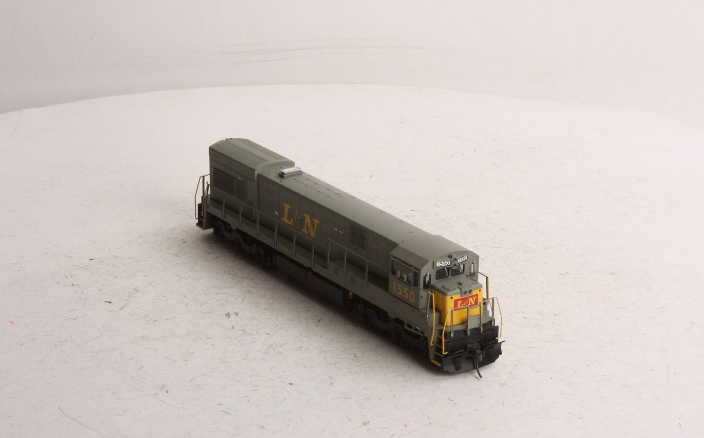 Atlas 7310 HO Louisville & Nashville GE U30C Diesel Locomotive Standard DC #1550