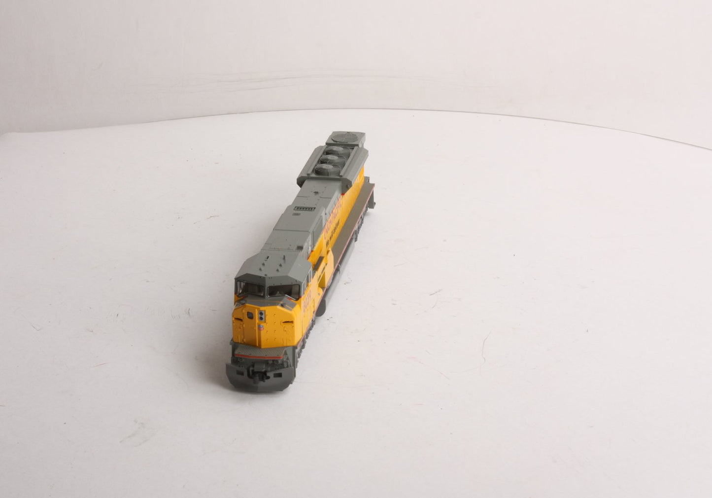 Kato 37-6358 HO Scale Union Pacific SD90/43MAC Diesel Locomotive #8039 LN/Box