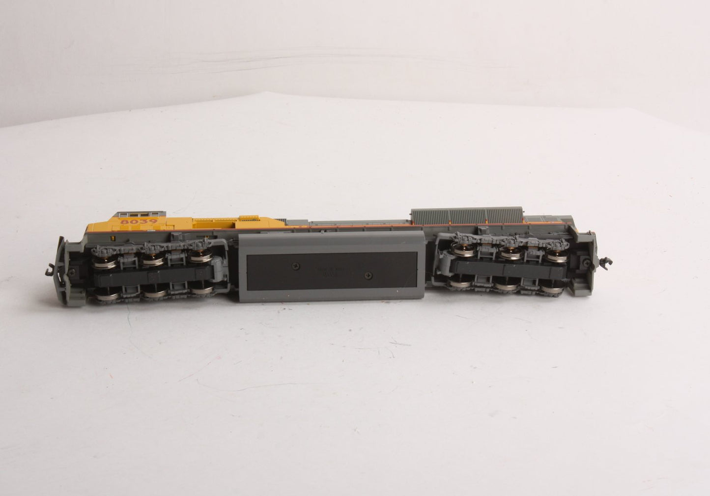 Kato 37-6358 HO Scale Union Pacific SD90/43MAC Diesel Locomotive #8039 LN/Box